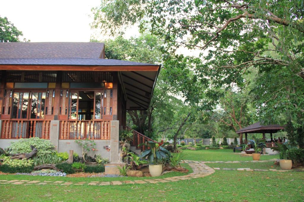 Sophia'S Garden Resort Корон Екстериор снимка