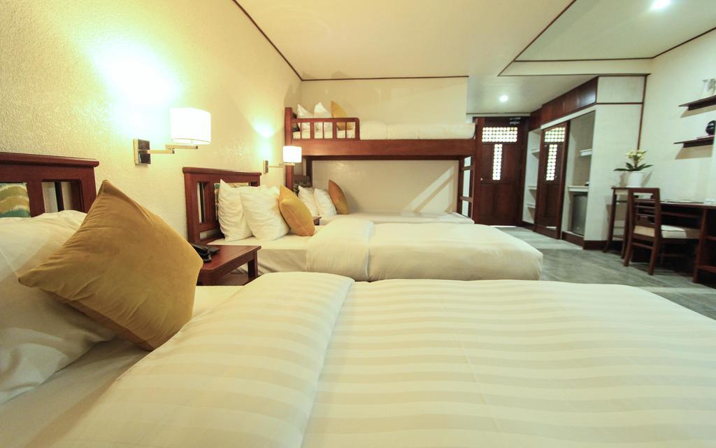 Sophia'S Garden Resort Корон Екстериор снимка
