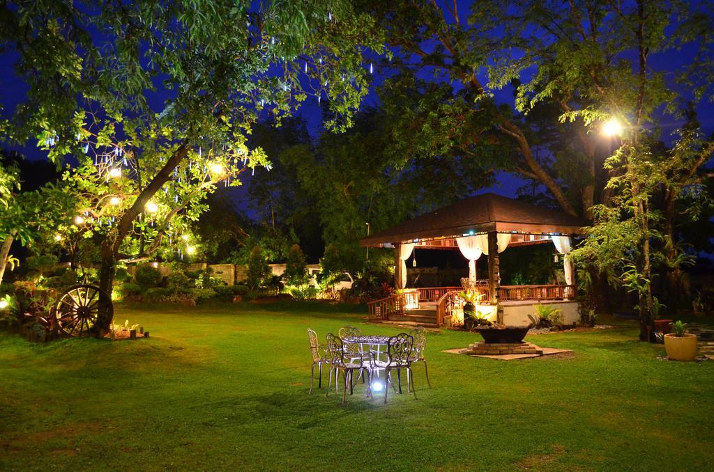 Sophia'S Garden Resort Корон Екстериор снимка