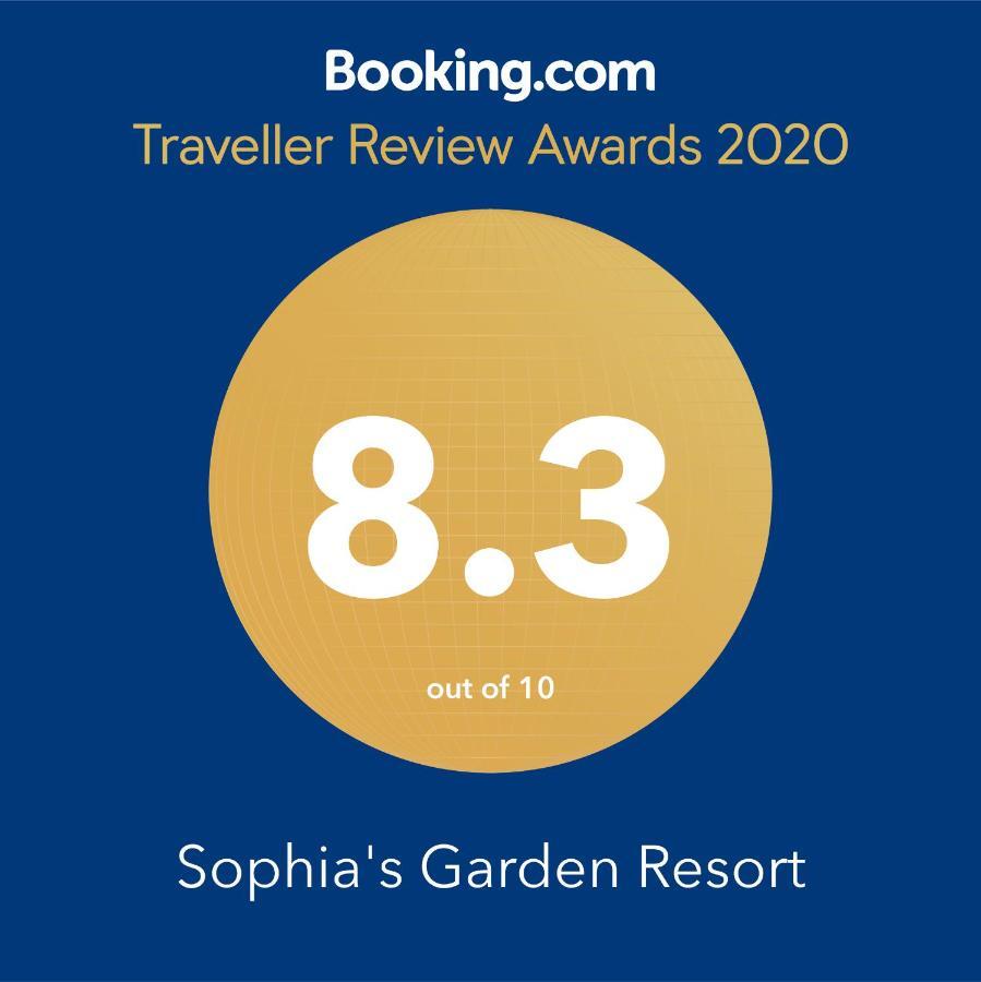 Sophia'S Garden Resort Корон Екстериор снимка
